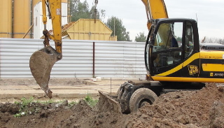 Выкопать яму экскаватором в Вязниках от 920 руб. - 2Землекопа-Взн